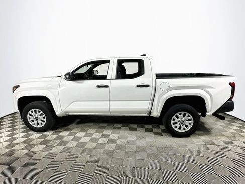 Used 2024 Toyota Tacoma SR RWD image 6