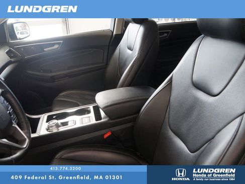 Used 2022 Ford Edge Titanium image 11