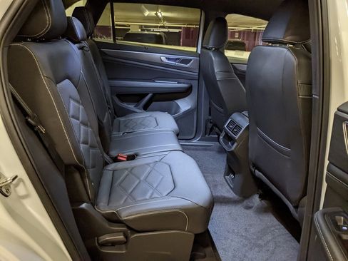 New 2026 Volkswagen Atlas Cross Sport SE image 20