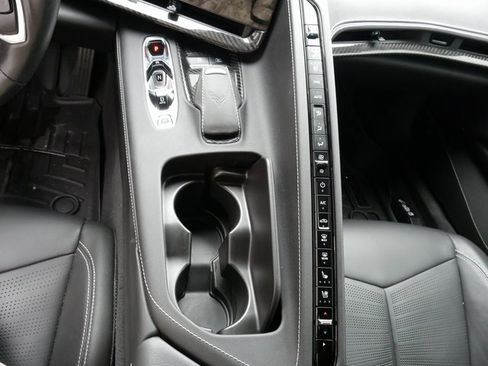 Used 2021 Chevrolet Corvette Stingray Preferred Cpe w/ Z51 Performance Package image 24