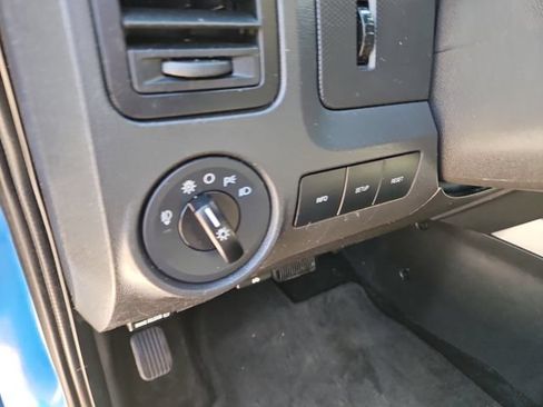 Used 2011 Ford Escape XLT w/ 202A Rapid Spec Order Code AWD/4WD image 22