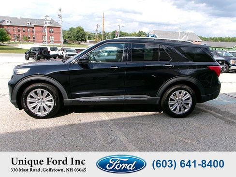Used 2024 Ford Explorer Limited w/ Limited Technology Package AWD/4WD image 5