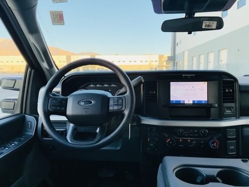 New 2026 Ford F250 XLT w/ FX4 Off-Road Package image 8