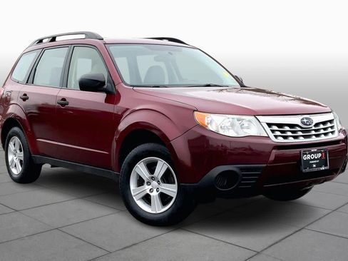 Used 2013 Subaru Forester 2.5X image 2