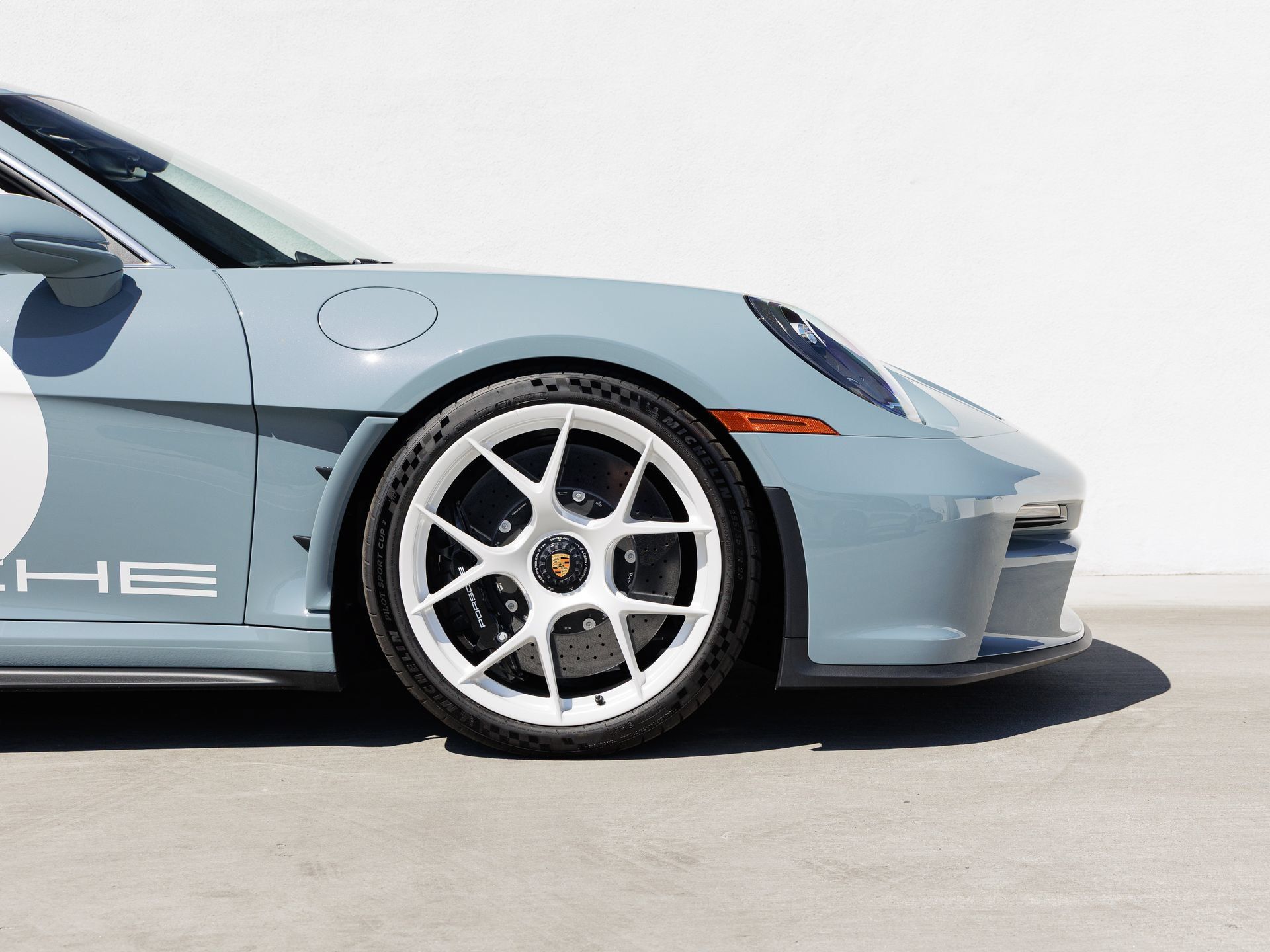 Certified 2024 Porsche 911 GT3 RS RWD image 11