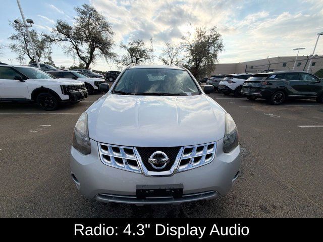 Used 2015 Nissan Rogue S w/ Convenience Package AWD/4WD image 2