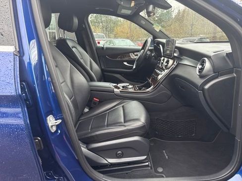 Used 2019 Mercedes-Benz GLC 350e 4MATIC image 10