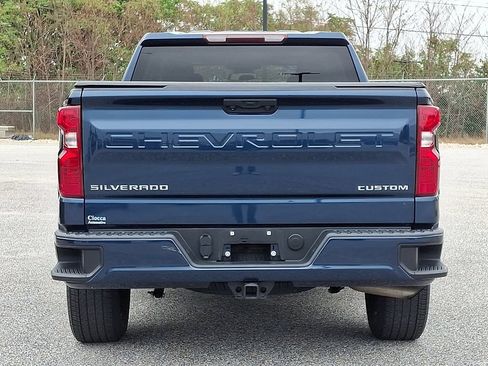 Used 2022 Chevrolet Silverado 1500 Custom AWD/4WD image 8