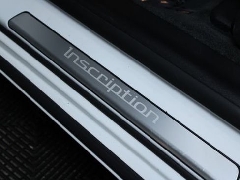 Used 2016 Volvo S60 T5 Inscription Platinum image 13