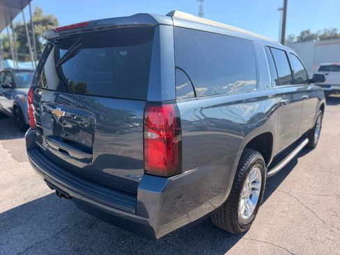 Used 2020 Chevrolet Suburban LT RWD image 10