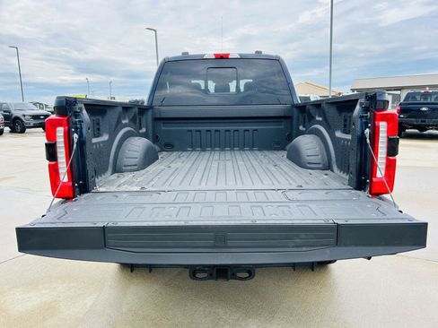 Used 2025 Ford F350 Lariat AWD/4WD image 32