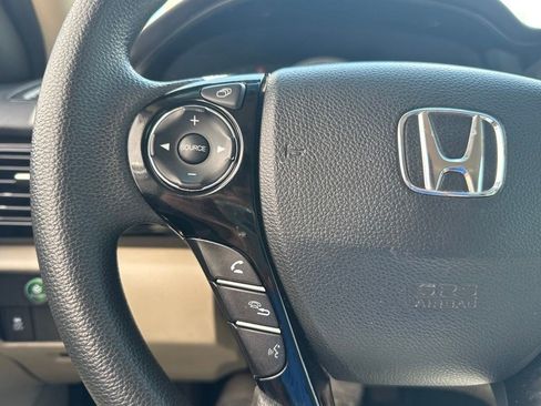 Used 2016 Honda Accord LX image 11