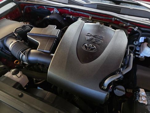 Used 2018 Toyota Tacoma SR w/ SR Convenience Package AWD/4WD image 37