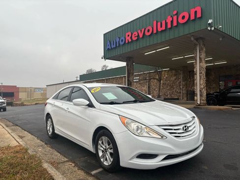 Used 2013 Hyundai Sonata GLS image 1