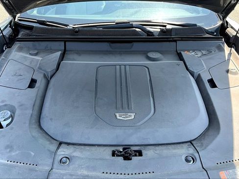 Used 2024 Cadillac Lyriq Luxury RWD image 30