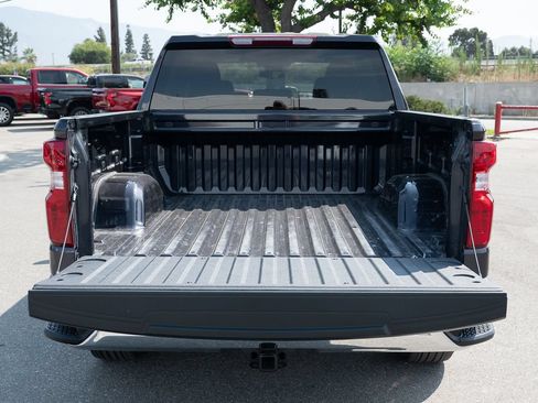 Used 2024 Chevrolet Silverado 1500 LT AWD/4WD image 15