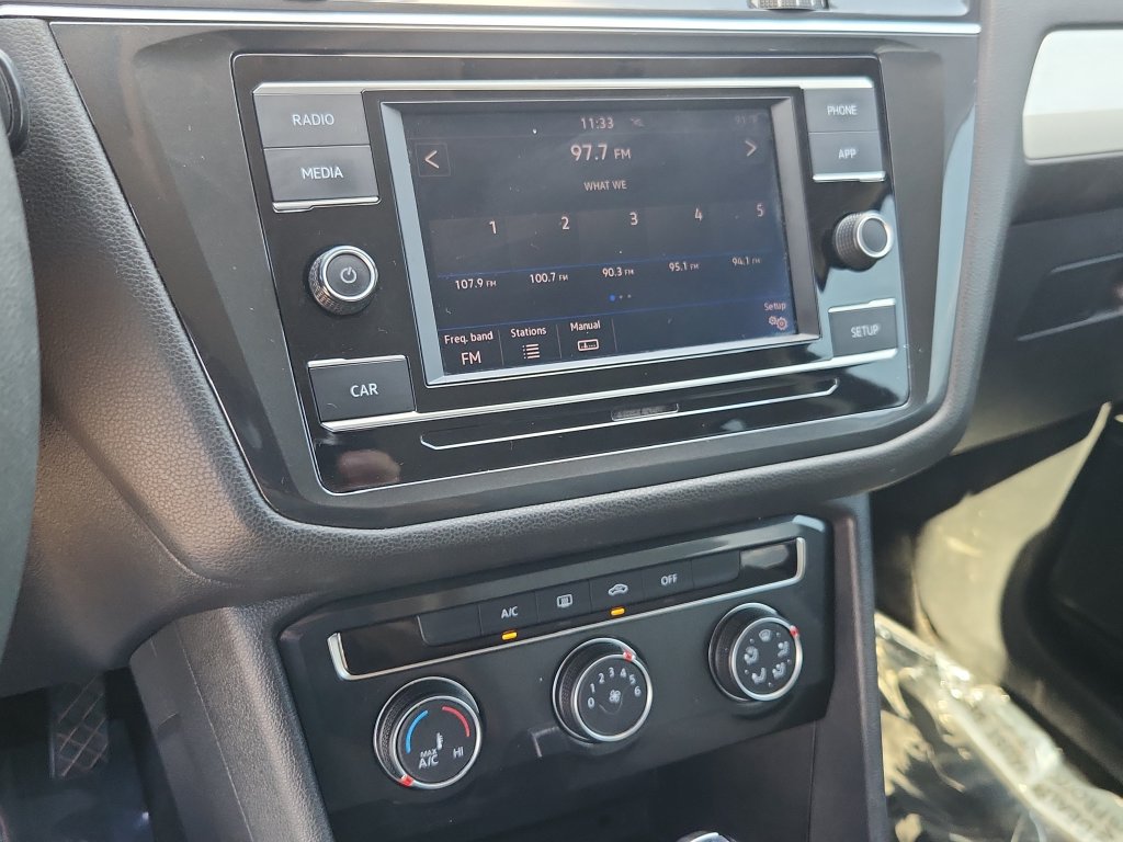 Used 2018 Volkswagen Tiguan S FWD image 23
