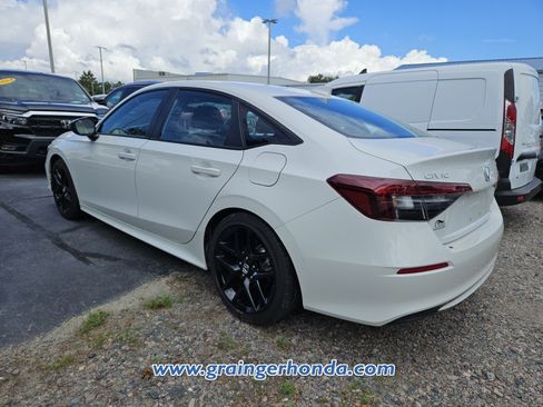 Used 2025 Honda Civic Sport image 10