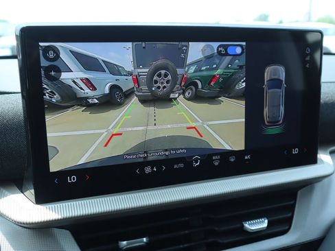 New 2026 Ford Explorer Active RWD image 6