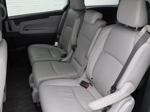 Used 2023 Honda Odyssey EX-L image 12