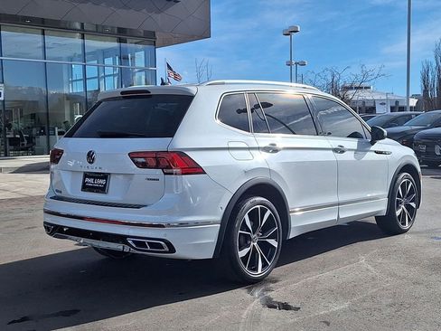 Used 2022 Volkswagen Tiguan SEL R-Line image 3
