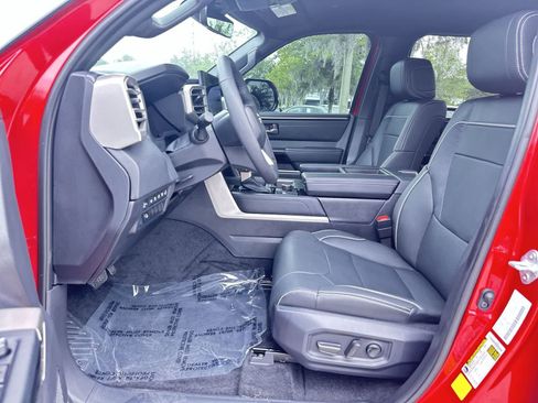 Used 2026 Toyota Tundra Limited AWD/4WD image 21