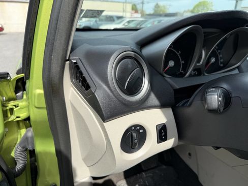 Used 2011 Ford Fiesta SE w/ 201A Rapid Spec Order Code image 11