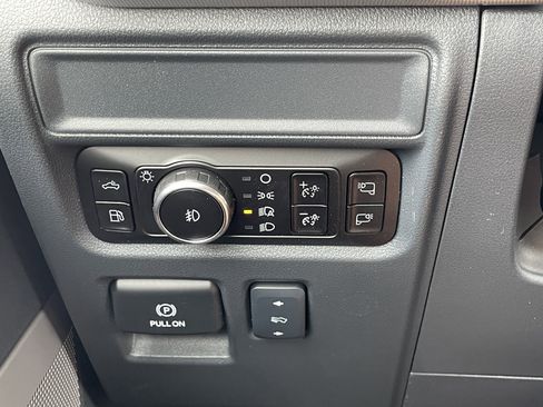 New 2025 Ford F150 Lariat w/ Equipment Group 501A Mid image 23