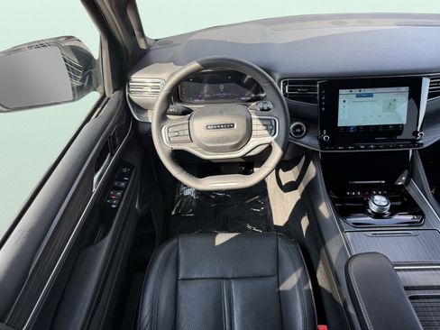 Used 2024 Jeep Wagoneer Series II w/ Flexible Seating Group image 68