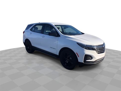 Certified 2024 Chevrolet Equinox LS w/ Sport Edition image 2