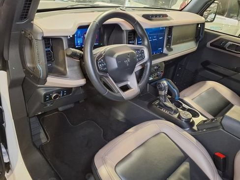 Used 2024 Ford Bronco Wildtrak AWD/4WD image 4