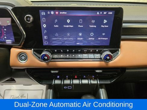 Used 2023 GMC Canyon AT4 w/ AT4 Premium Package AWD/4WD image 17
