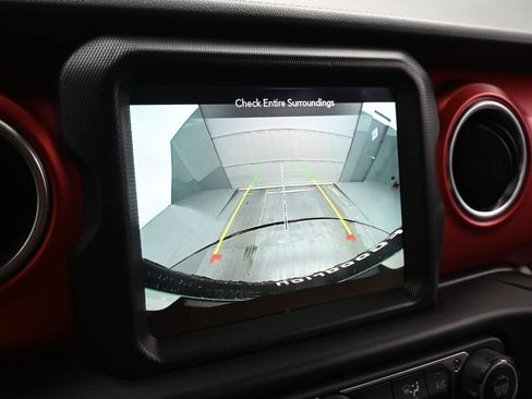 Used 2021 Jeep Wrangler Unlimited Rubicon image 14