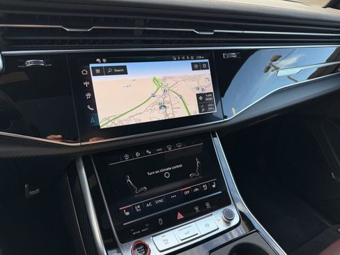 New 2025 Audi RS Q8 performance image 22