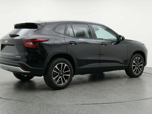 Used 2025 Chevrolet TrailBlazer LT image 9