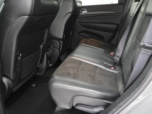 Used 2020 Jeep Grand Cherokee Altitude AWD/4WD image 34