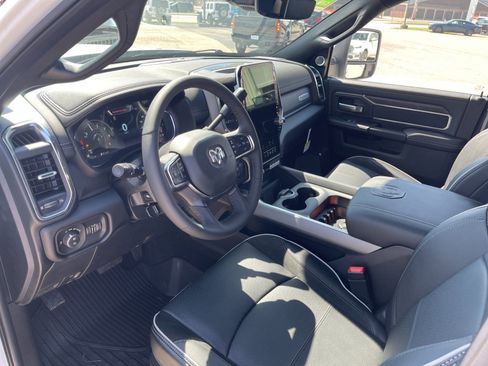 New 2026 RAM 3500 Laramie AWD/4WD image 10