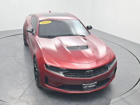 Used 2020 Chevrolet Camaro LT image 58
