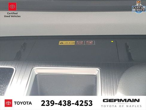 Certified 2025 Toyota Sienna XLE FWD image 33