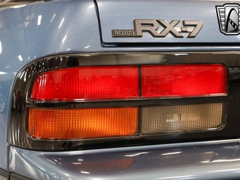 Used 1988 MAZDA RX-7 Convertible image 10