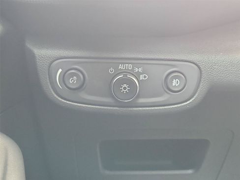 Used 2023 Chevrolet TrailBlazer LT w/ Convenience Package FWD image 17