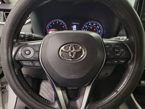 Used 2019 Toyota RAV4 XLE image 20