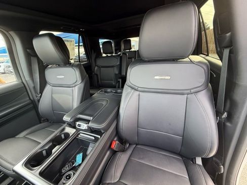 New 2026 Ford Expedition Platinum w/ Stealth Appearance Package image 16