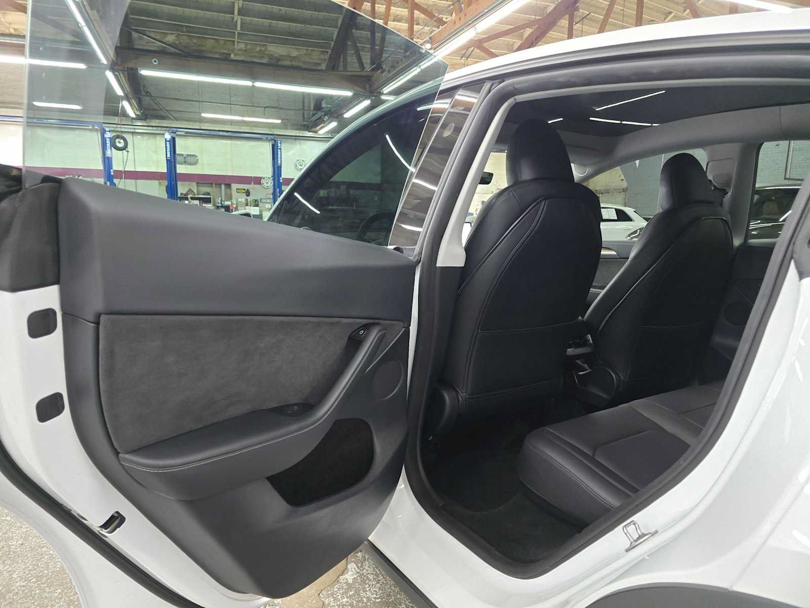 Used 2024 Tesla Model Y Performance AWD/4WD image 15