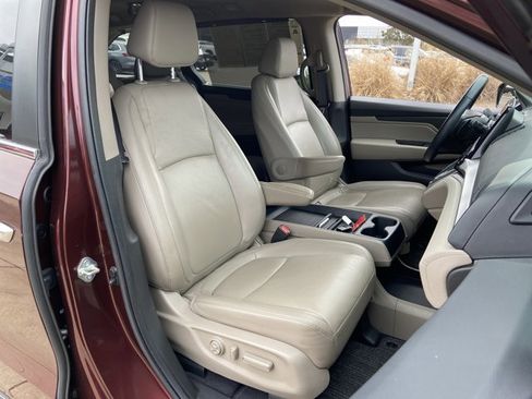 Used 2021 Honda Odyssey EX-L image 19