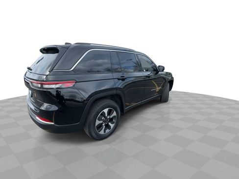 Used 2023 Jeep Grand Cherokee 4WD 4xe w/ Luxury Tech Group II image 8