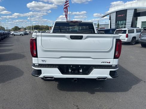 Used 2023 GMC Sierra 1500 AT4 w/ AT4 Premium Package AWD/4WD image 4