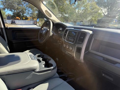 Used 2017 RAM 3500 Tradesman w/ Chrome Appearance Group image 95