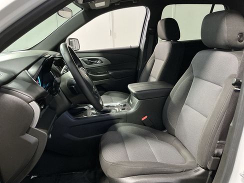 Used 2023 Chevrolet Traverse LT w/ LPO, Floor Liner Package AWD/4WD image 14