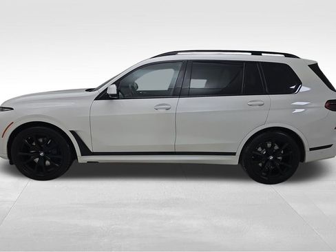 Certified 2023 BMW X7 xDrive40i w/ M Sport Package image 6
